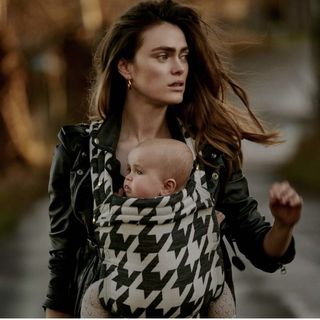Artipoppe baby carrier second hand store