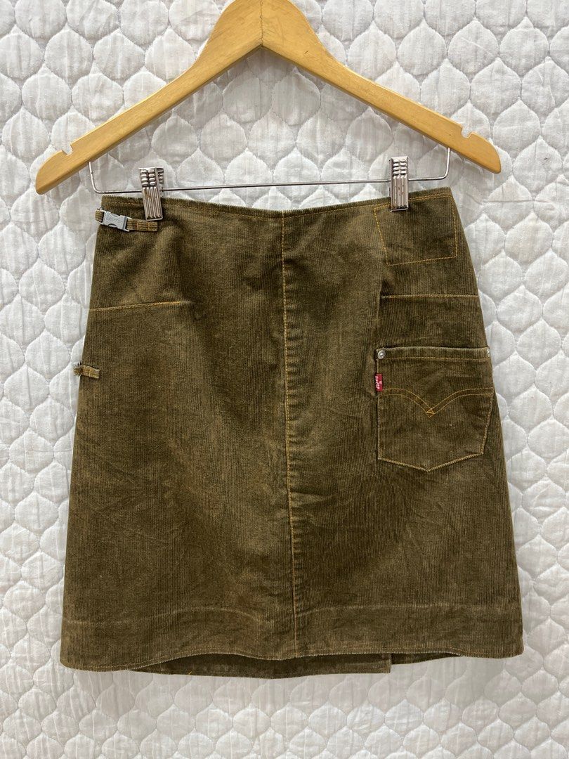 Levis store cord skirt
