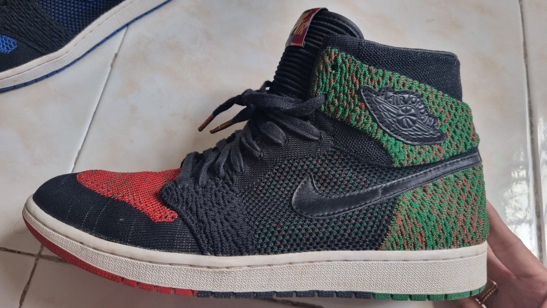 Jordan 1 flyknit size12 (Category: Sneakers) located in Antipolo. Submitted by joanna_loves_fashion (Listing ID 1237536570, Image 3). Description: 9.5/10 condition Like new Size us12 No box but free sunnyware shoemate box size XL Bought in macau no box na nun inuwi dito pinas. Moneyback guarantee if proven fake. Sayo na yan..