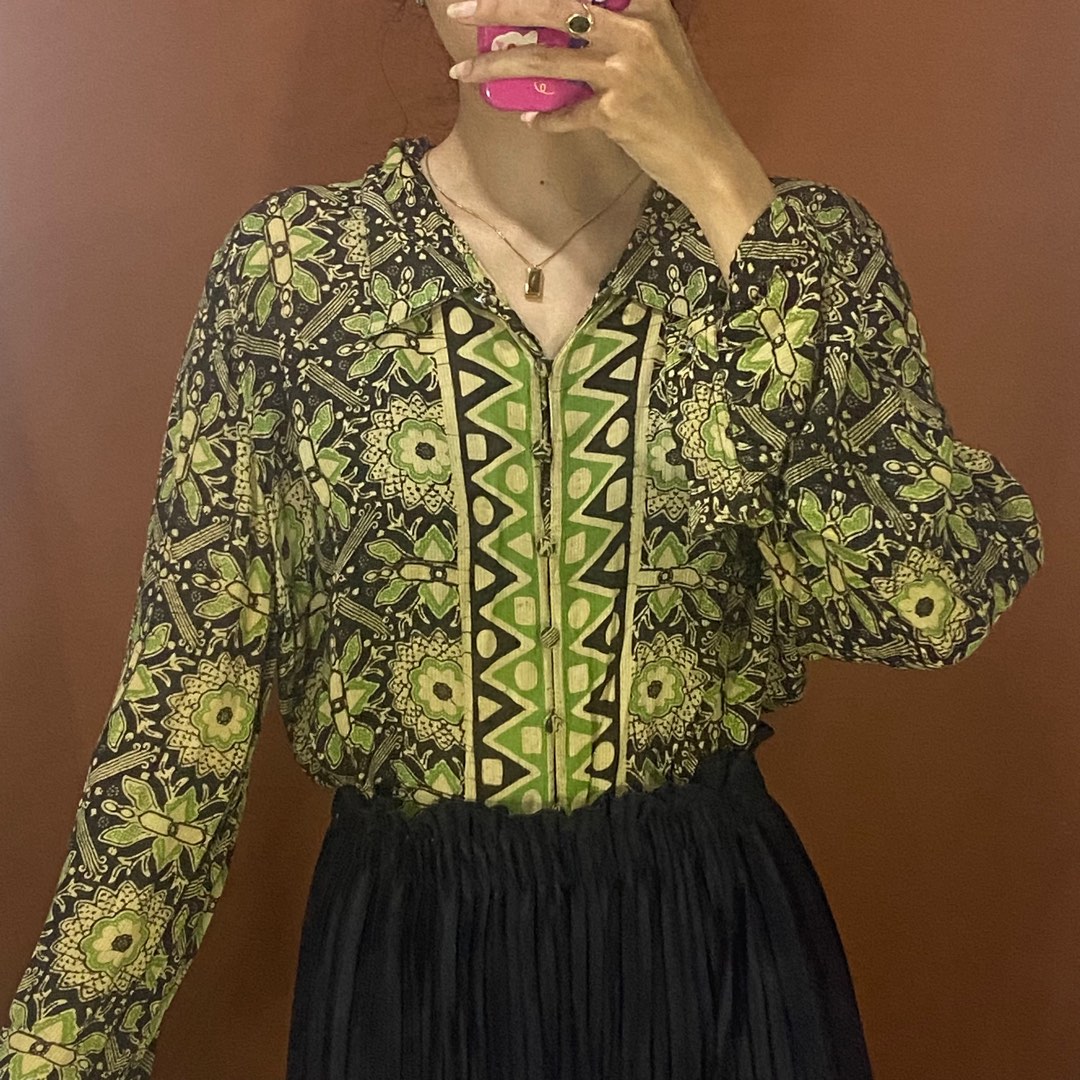 St. Yves Cotton With Broderie Detail Kemeja Wanita main image 1