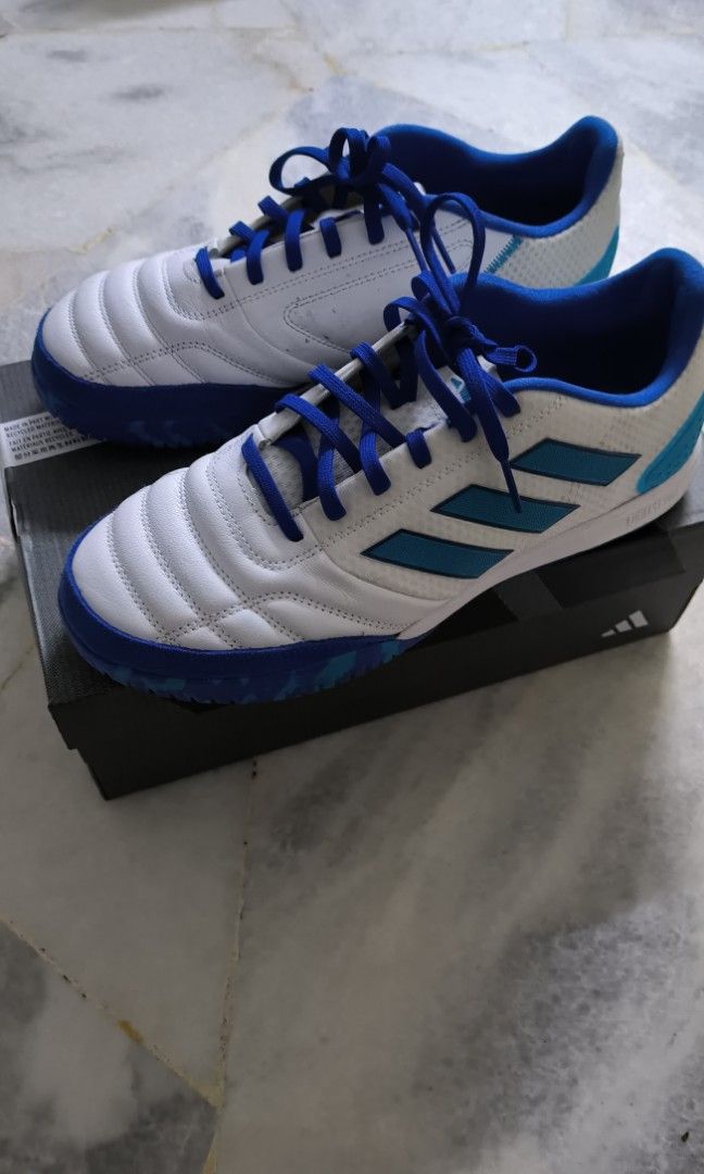 Kasut futsal adidas 218 outlet