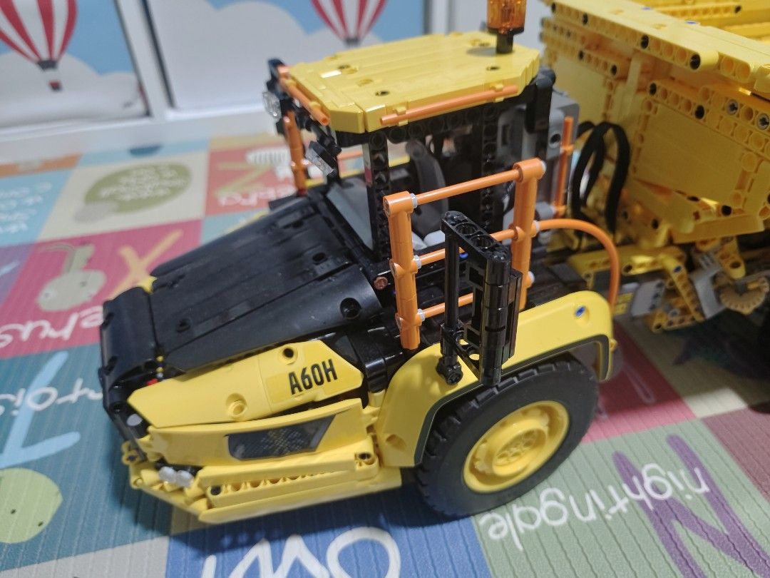 Lego Technic 6x6 volvo articulated hauler 42114, Hobbies Toys