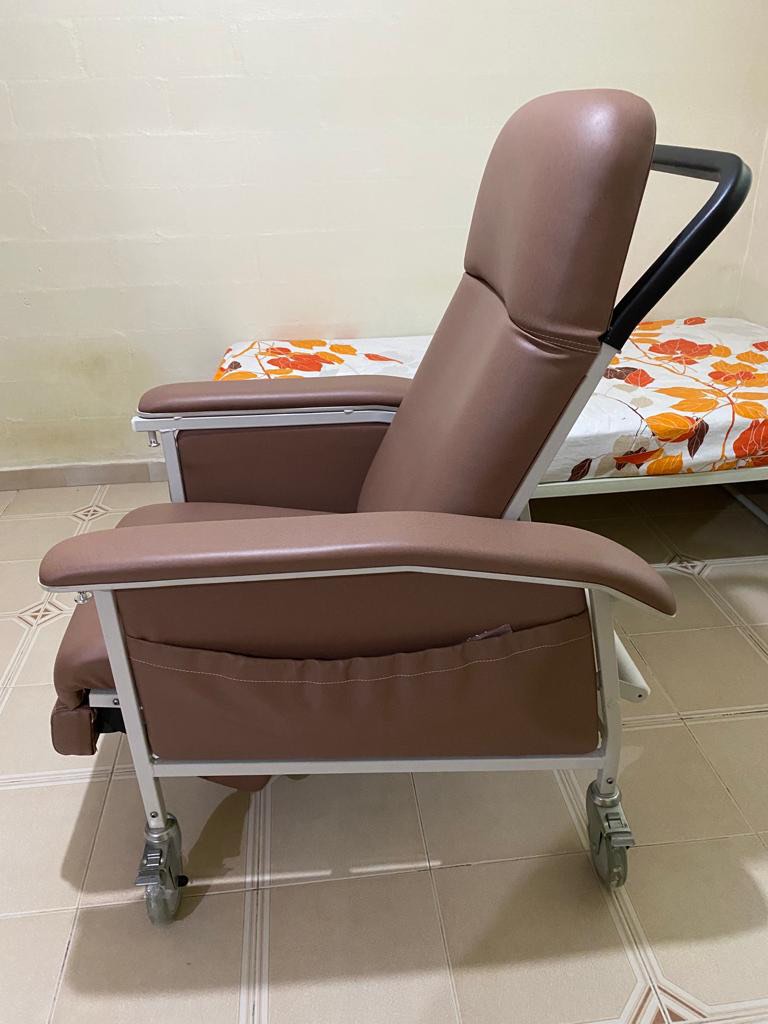 Lifeline Geriatric Chair with Tray, Furniture & Home Living, Furniture