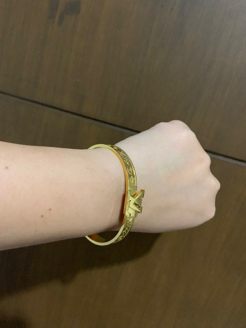 Louis Vuitton LV Bracelets Nanogram Cuff, Women's Fashion, Jewelry &  Organisers, Necklaces on Carousell