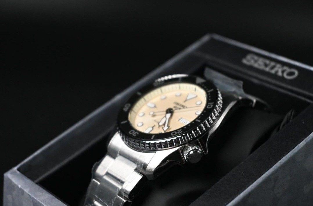 Lowest Price Seiko 5 Sports SKX SERIES SRPK31 Men s Unisex