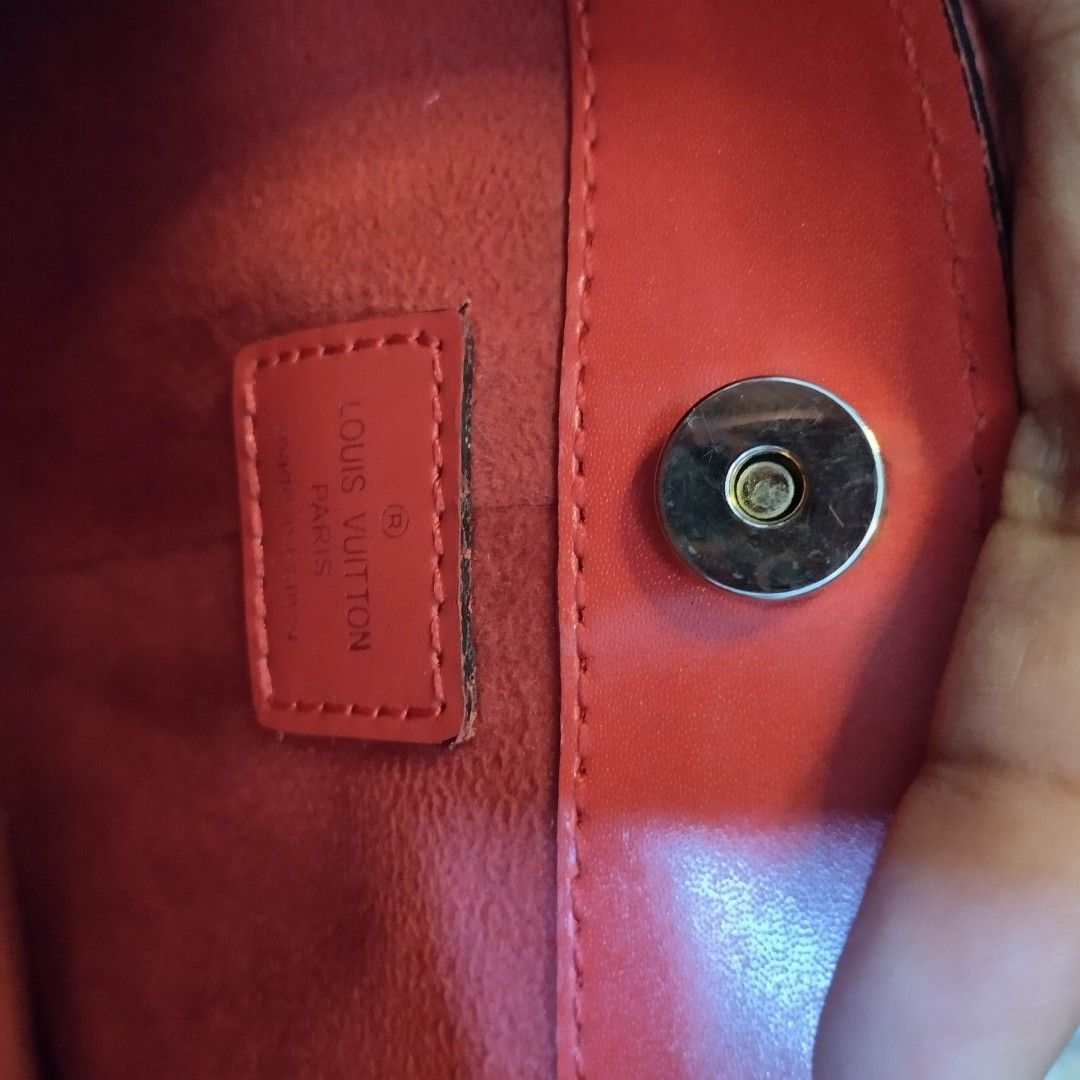 lv-red-on-carousell