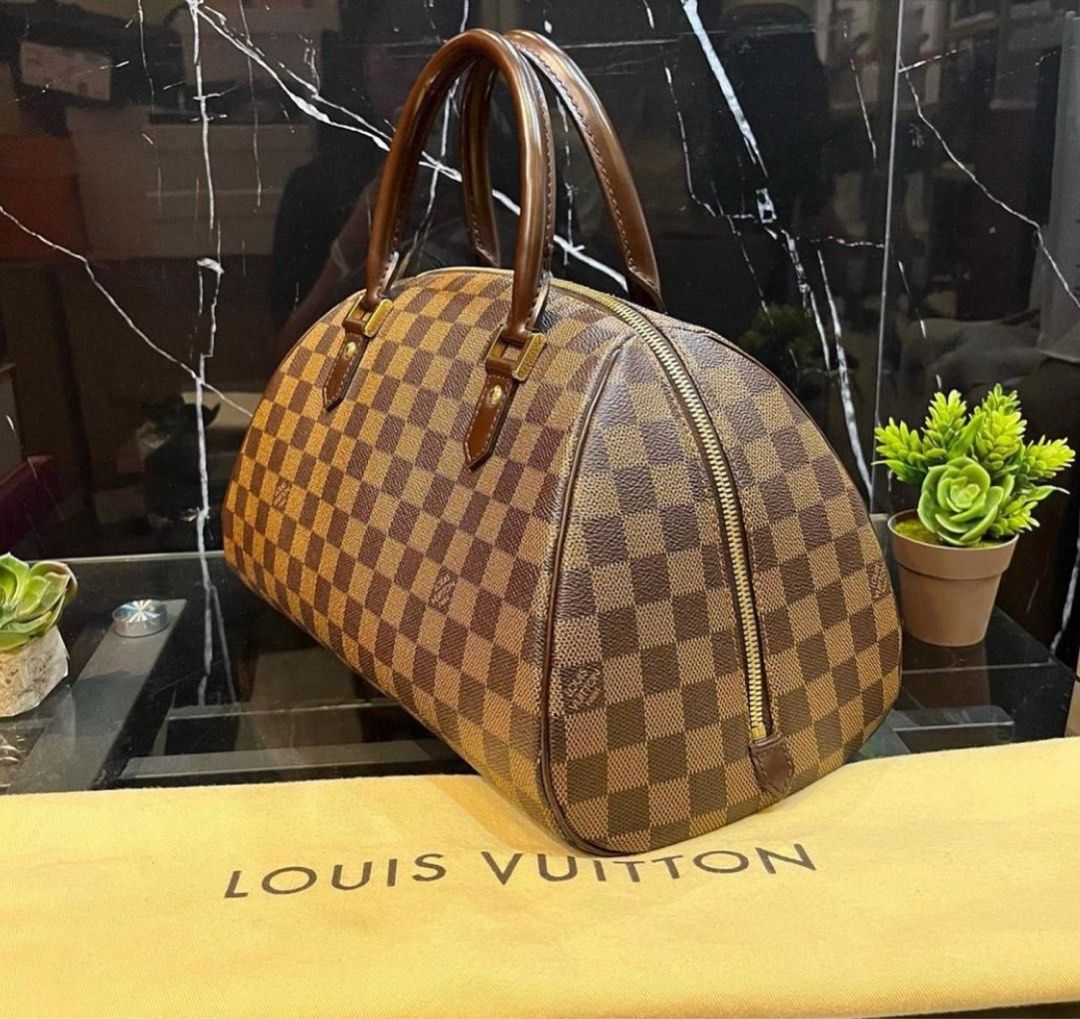 Authentic Louis Vuitton damier Ribera mm Boston hand bag purse