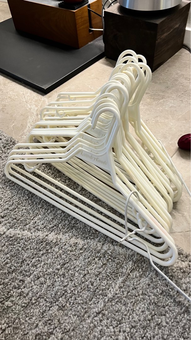 Many hangers, Furniture & Home Living, Home Improvement & Organisation