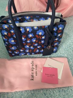 (Category: ) located in . Submitted by ShopbyJA (Listing ID 1237549787, Image 1). Description: .
