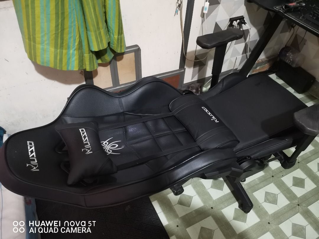 Musso Spider Series Gaming Chair, RGB Gaming Table and GALAX Prisma PR ...