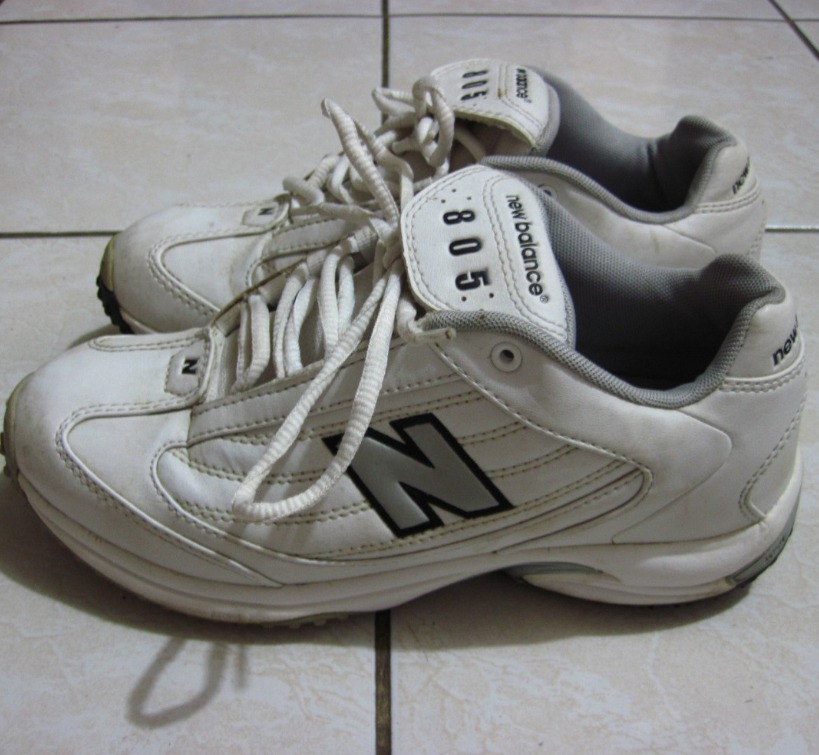 New balance 805 rubber shoes sneakers Men s Fashion Footwear Sneakers on Carousell