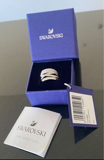 NEW Swarovski Rhodium Plated Size 50 WIDE WHITE CRYSTAL RING