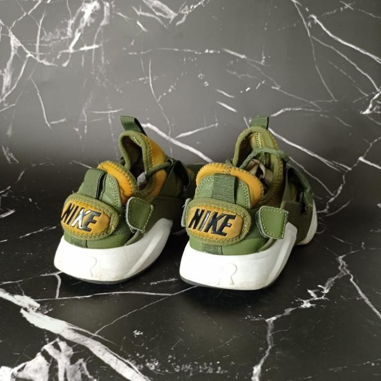 nike air huarache army verte sneakers pria size 41 Fesyen Pria