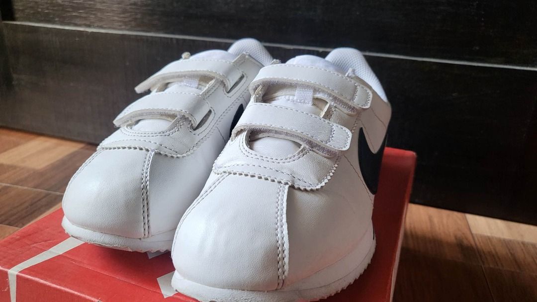 Nike cortez platypus deals