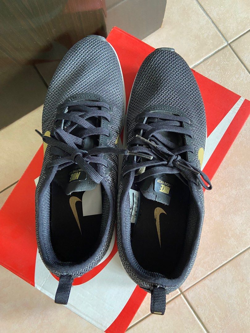 Nike tone racer outlet