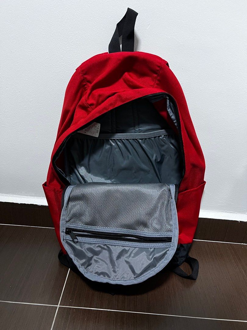 Nike Red Backpack (Category: Backpacks) located in Singapore. Submitted by wandererinthewoods (Listing ID 1237662013, Image 2). Description: Brand new Nike backpack. Received as a gift but did not get to use it before. 100% authentic..