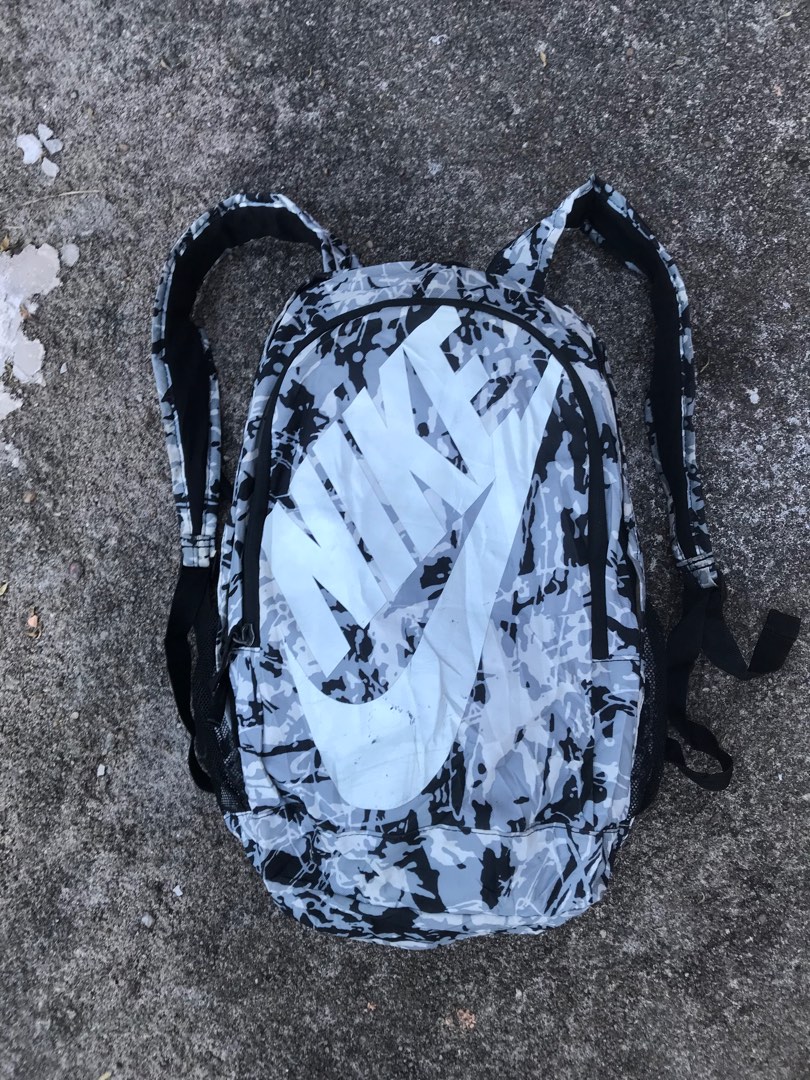 Nike white 2025 camo backpack