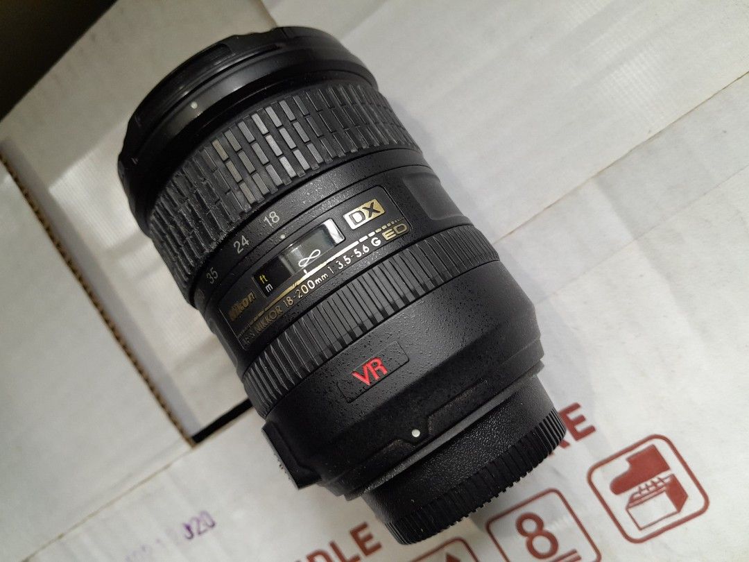 NIKON LENS 18200MM, Photography, Cameras on Carousell