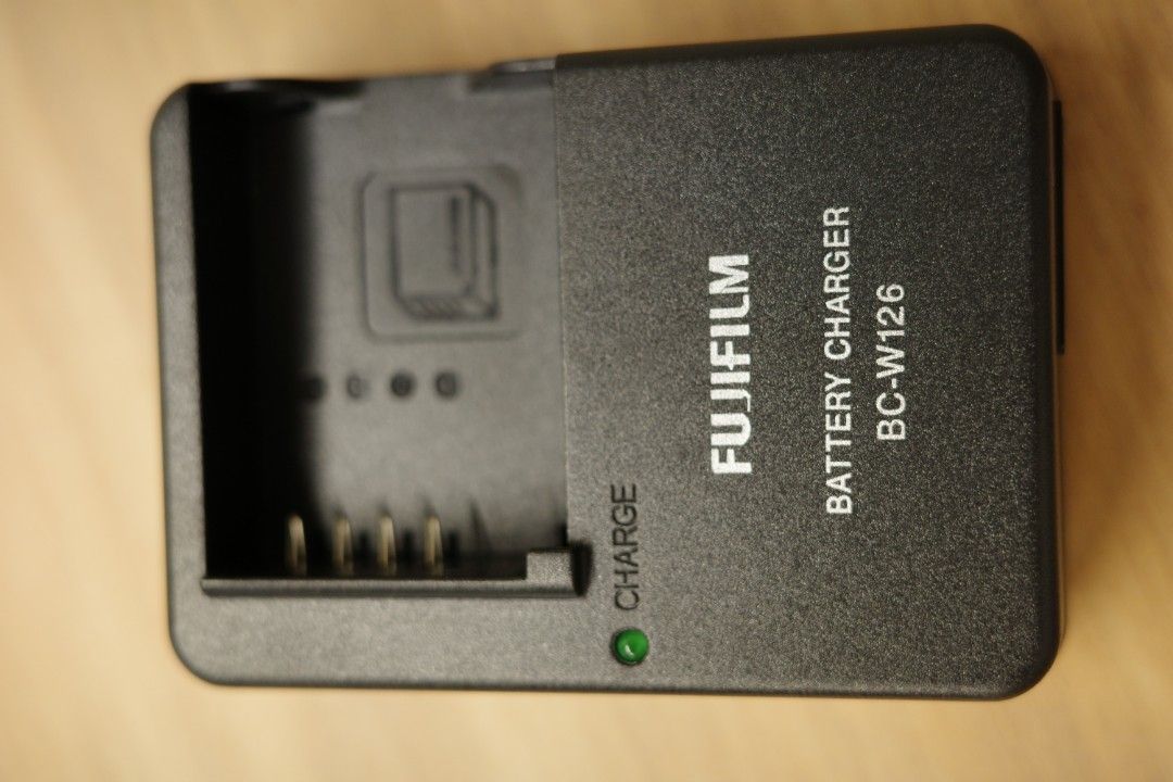 Fujifilm np-w126s battery  np-w126s charger, Photography, Photography  Accessories, Batteries  Chargers on Carousell