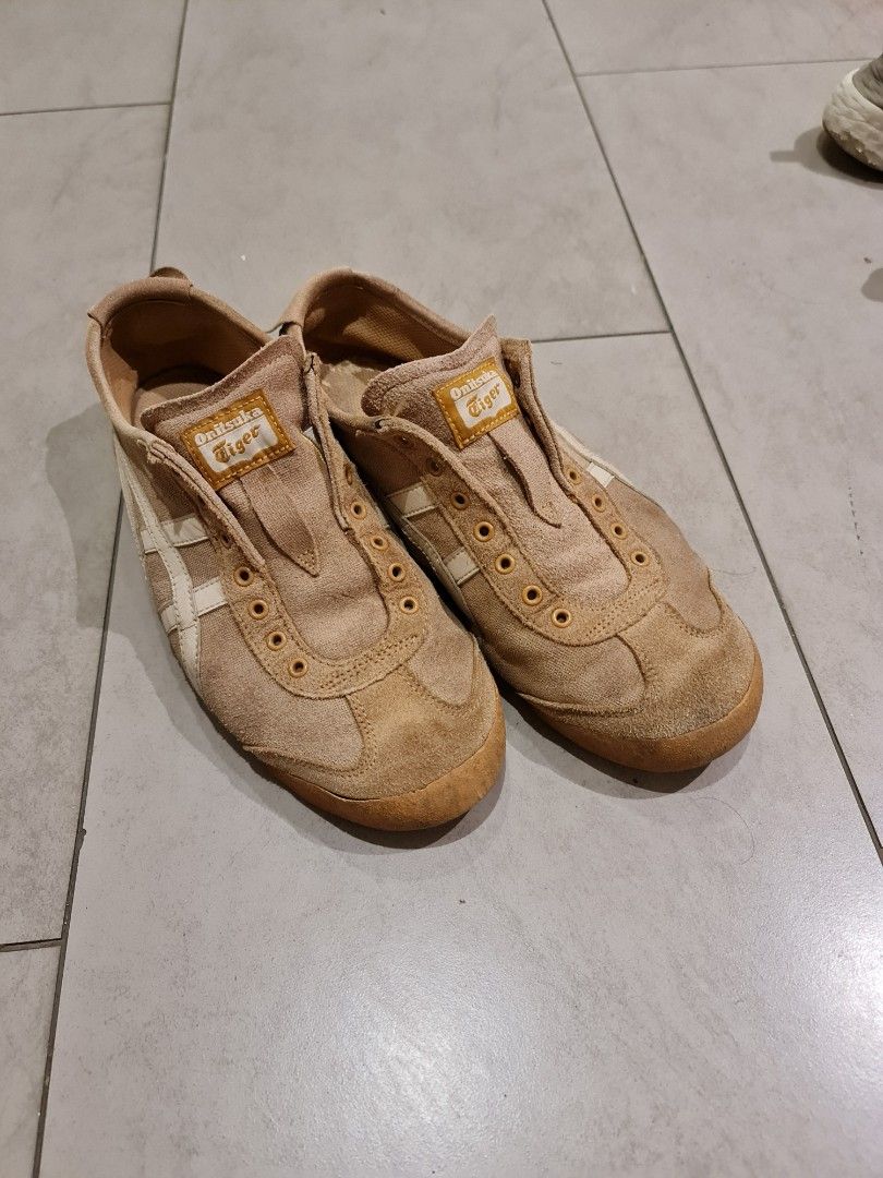 Onitsuka tiger light brown shoe (Category: Sneakers) located in Singapore. Submitted by spinoza (Listing ID 1237595359, Image 2). Description: Onitsuka tiger light brown shoe, rare colour purchased in Australia, see last pic for size.