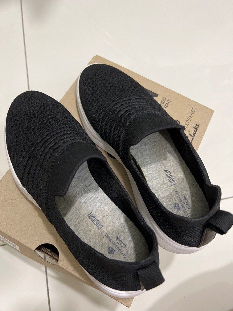 Clarks walking sneakers store
