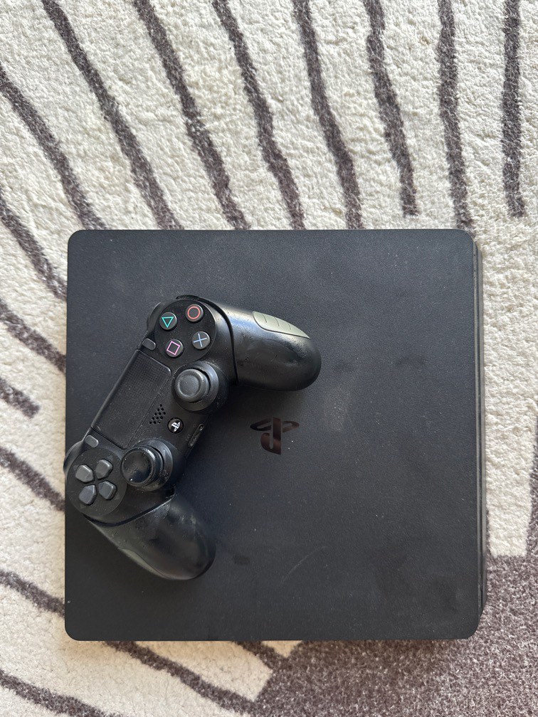 PS4 Used, missing cords, functional, Video Gaming, Video Game Consoles