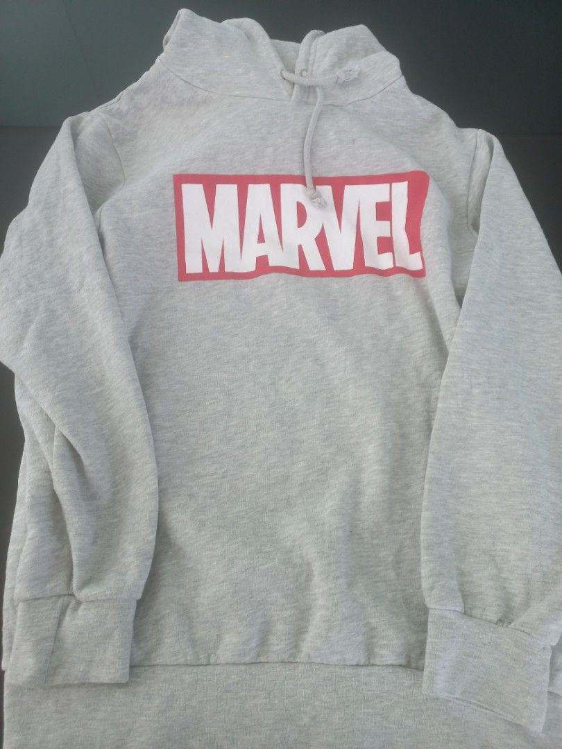 Pull and bear x marvel on Carousell