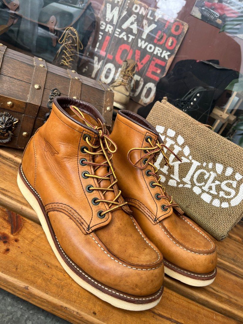 Red Wing 875 9E (Category: Boots) located in La Trinidad. Submitted by sikicksforlife (Listing ID 1237535453, Image 2). Description: 9E , fits 9.5 to 10 us mens In good condition No box We ship nationwide Pm for more details Thank you 😊 .