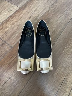 Roger Vivier Flats shoes