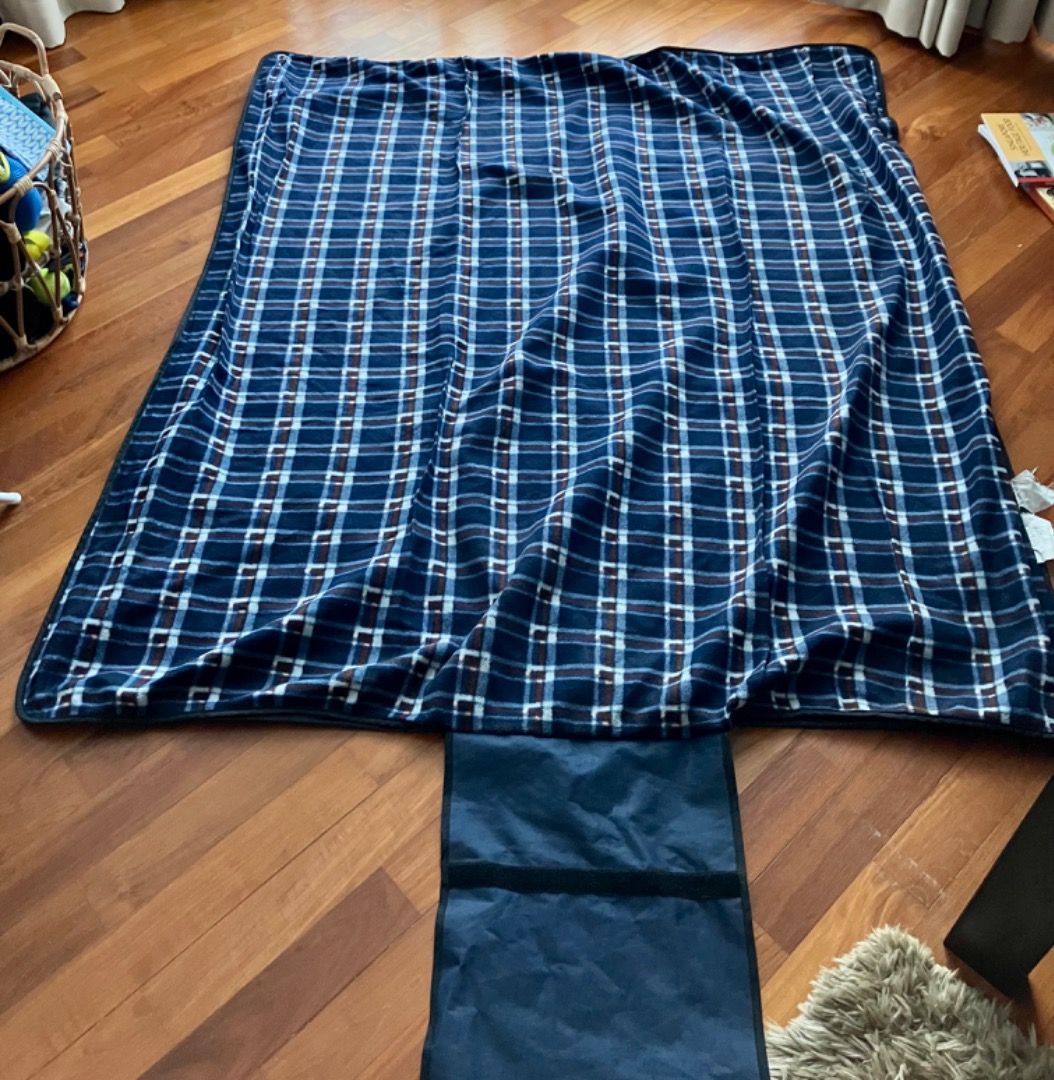 Roll up picnic mat, Furniture & Home Living, Outdoor Furniture on Carousell
