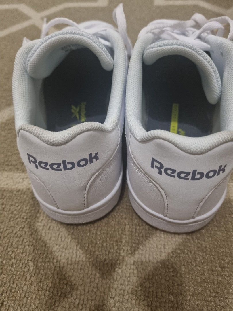 REEBOK SHOES ORIGINAL, Fesyen Wanita, Sepatu di Carousell