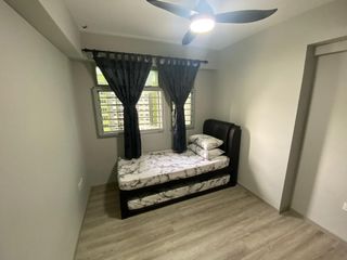 (Category: ) located in . Submitted by nasrie91 (Listing ID 1237671407, Image 1). Description: .