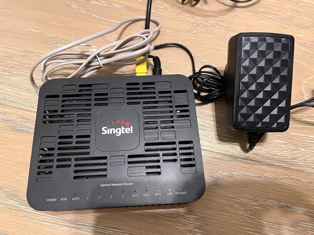 Singtel wifi mesh router, Computers & Tech, Parts & Accessories ...