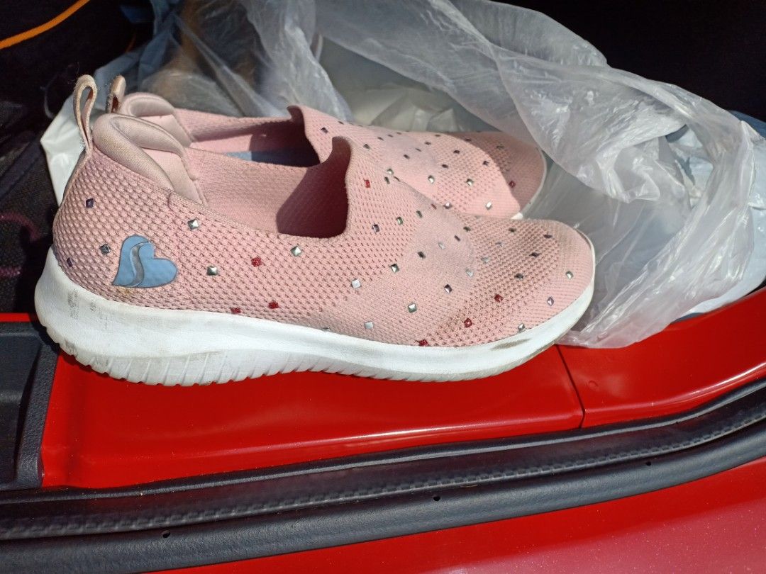 Skechers Air cooled Memory foam Women s Fashion Footwear