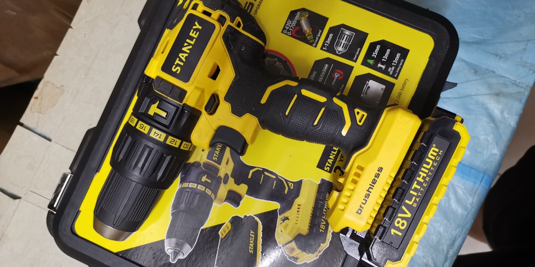 Stanley BRUSHLESS Hammer Drill SBH201D2K 18V Furniture Home