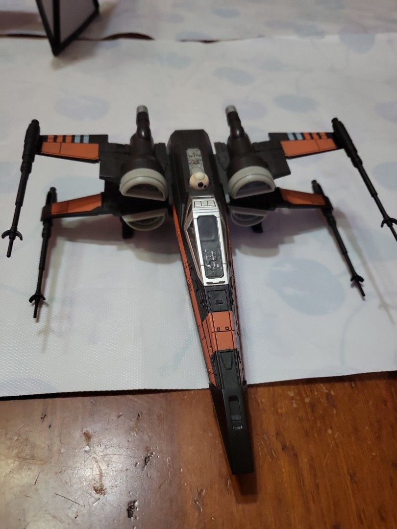 Star wars Poe Dameron X wing fighter black Hobbies Toys