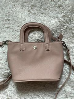 (Kategori: ) berada di . Dikirim oleh stephaniestore (ID iklan 1237600438, Gambar 1). Deskripsi: .