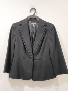 專櫃theme蕾絲邊領造型黑西裝外套