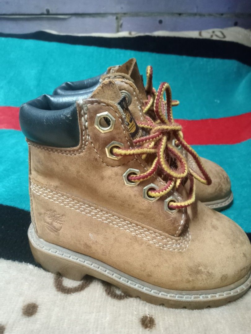 Baby timberlands discount size 2