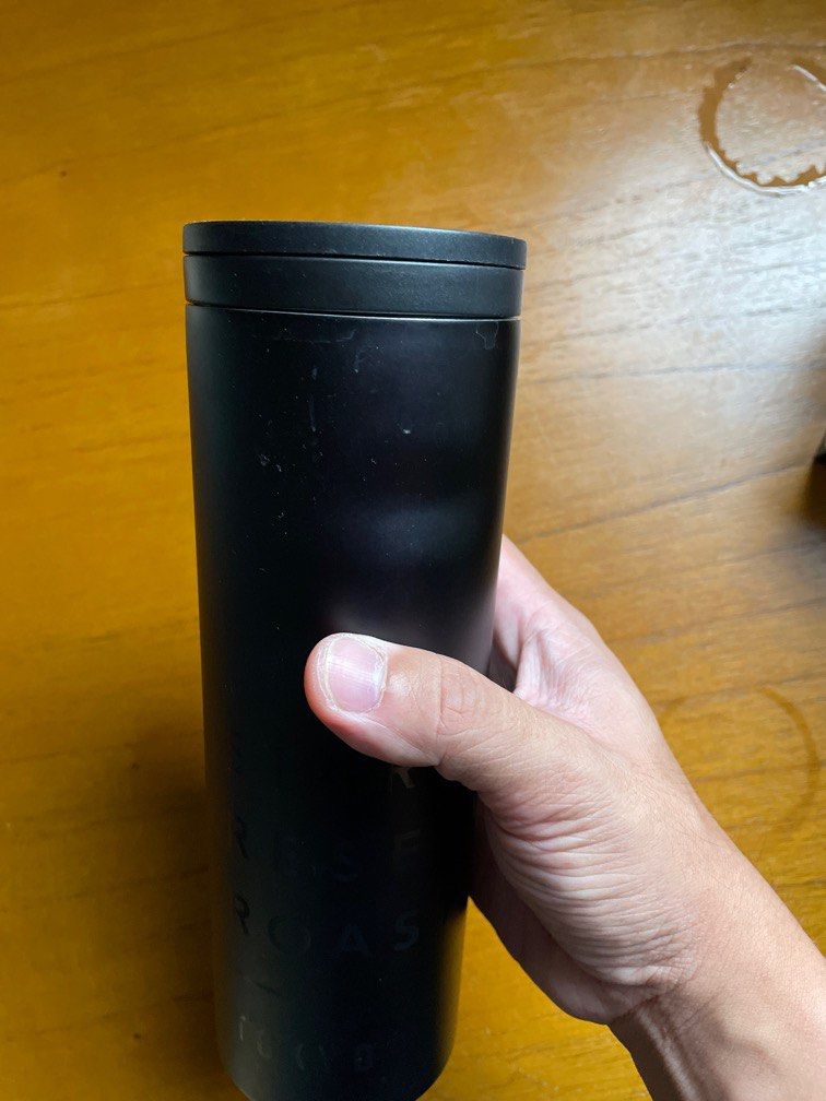 Tumbler starbucks jepang hitam, Kitchen & Appliances di Carousell