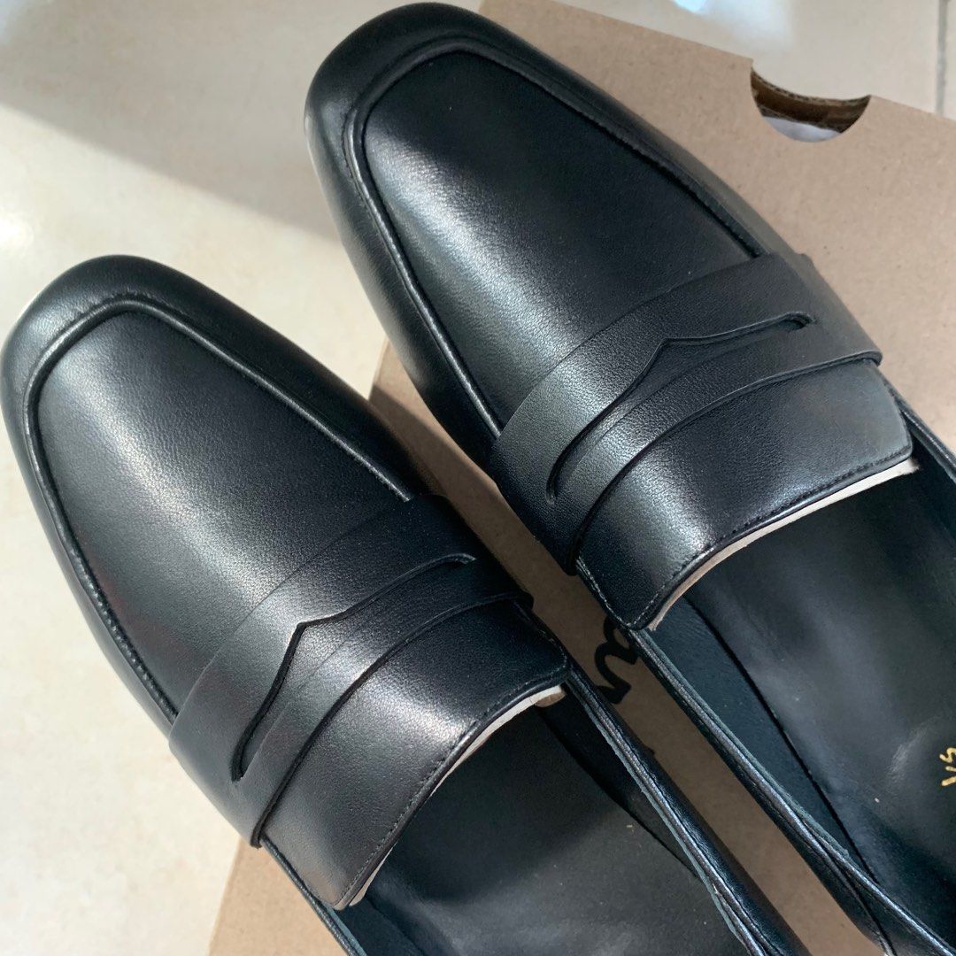 UK5.5 Clarks pure iris leather black office shoes