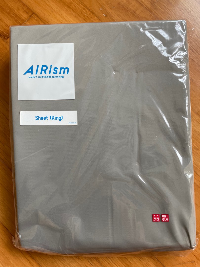 Uniqlo AIRism king size bedsheet cover, Furniture & Home Living