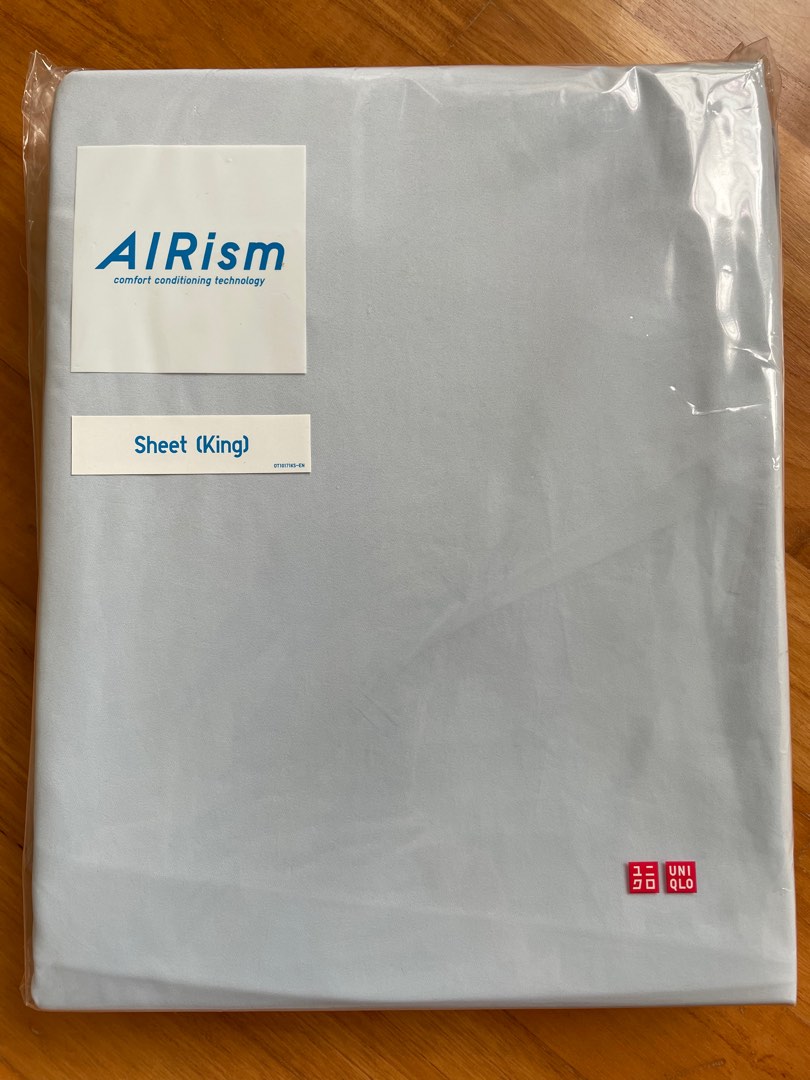 Uniqlo AIRism king size bedsheet cover, Furniture & Home Living