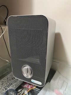 UV care air purifier - desktop