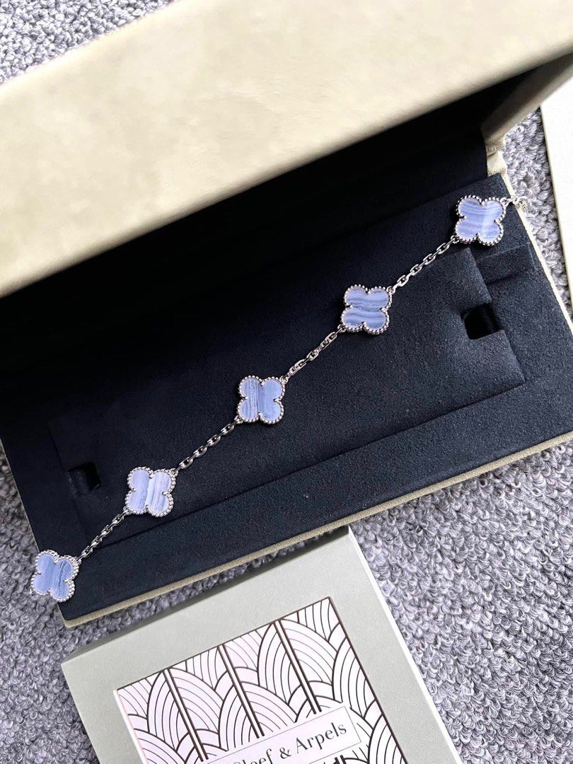 Van Cleef & Arpels, 女裝, 飾物及配件, 手鍊 Carousell