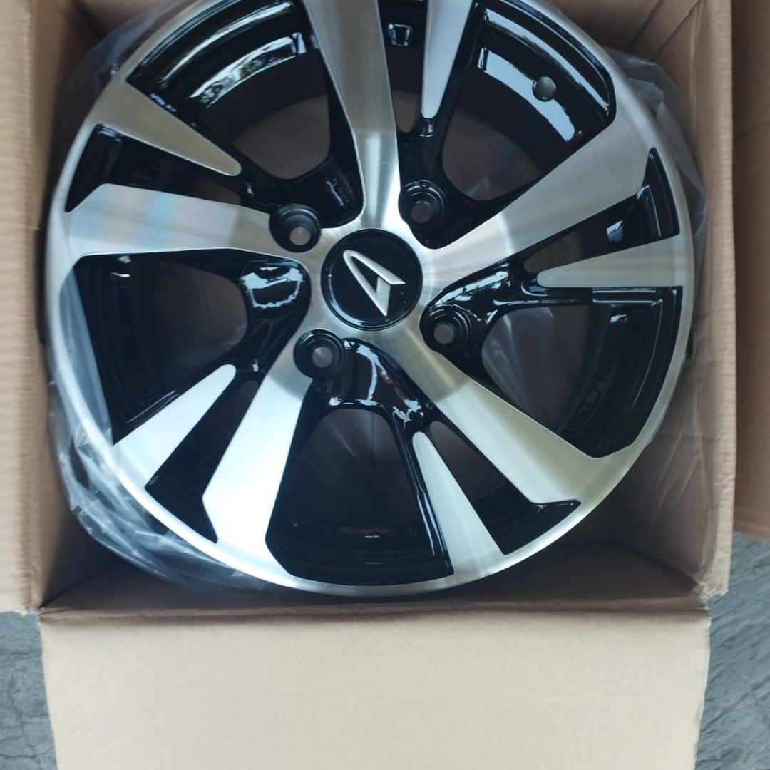 Velg Mobil baru racing Daihatsu all new xenia R sporty on Carousell