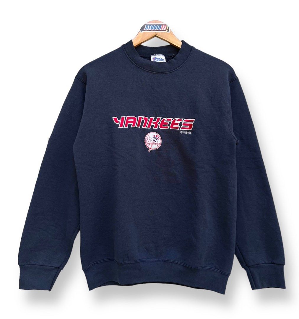 VINTAGE YANKEES SWEATSHIRT Men s Fashion Activewear on Carousell