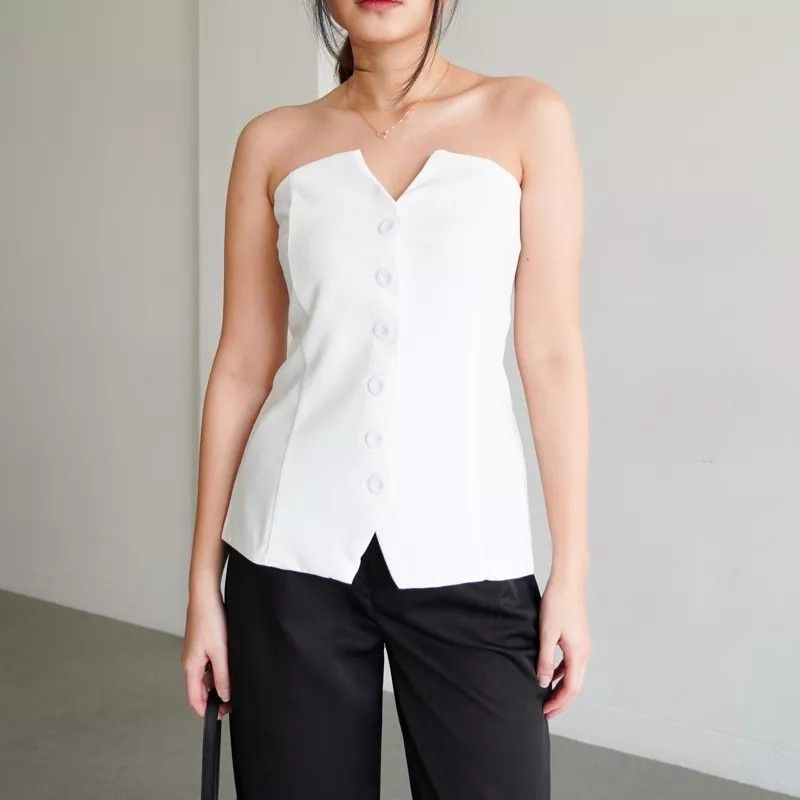 White Top zara new, Fesyen Wanita, Pakaian Wanita, Atasan di Carousell