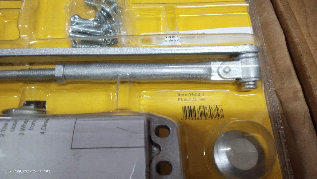 Yale Door Closer Y603H /Built in Hold open function, Furniture & Home