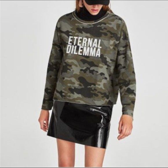 ZARA Trafaluc Eternal Dilemma Sweater Army Camo Sweatshirt